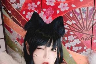 高跟鞋下的Kitkat Cosplay，私拍不只是姿态